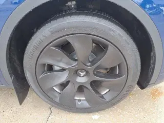 Tesla Model Y 2023 Crossover de 4 puertas