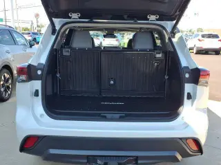 Toyota Highlander 2022 AWD XLE SUV de 4 puertas