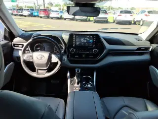 Toyota Highlander 2022 AWD XLE SUV de 4 puertas