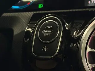 Mercedes-Benz Clase A 2020 AWD A 220 4MATIC Sedán 4 puertas