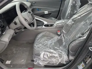 Hyundai ELANTRA 2025 SEL Convenience Sedán de 4 puertas