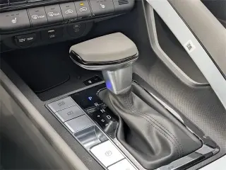 Hyundai ELANTRA 2025 SEL Convenience Sedán de 4 puertas