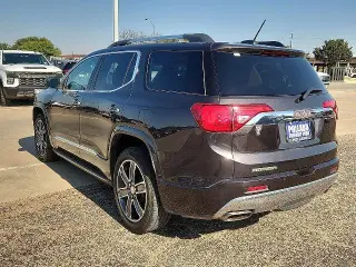 SUV GMC Acadia Denali 4p 2018
