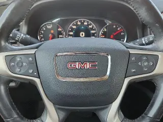 SUV GMC Acadia Denali 4p 2018