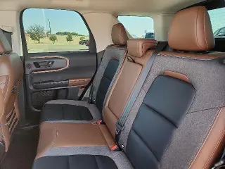 SUV de 4 puertas Ford Bronco Sport AWD Outer Banks 2023