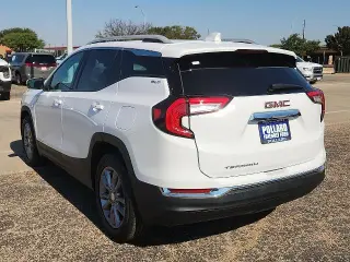 SUV de 4 puertas GMC Terrain SLT 2023