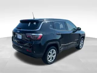 Jeep Compass 2024 4x4 Sport SUV de 4 puertas