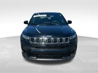 Jeep Compass 2024 4x4 Sport SUV de 4 puertas