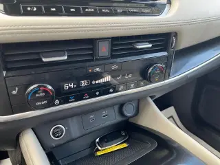 Nissan Rogue 2023 AWD SL 4dr Crossover