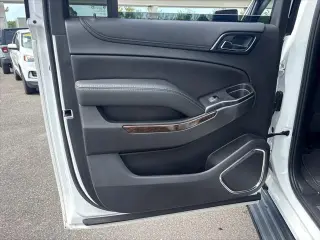 Chevrolet Suburban 2020 4x2 LT SUV de 4 puertas