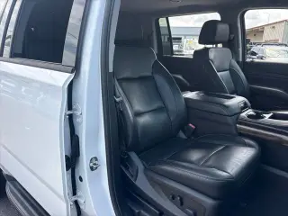 Chevrolet Suburban 2020 4x2 LT SUV de 4 puertas