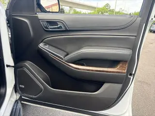 Chevrolet Suburban 2020 4x2 LT SUV de 4 puertas