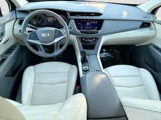 SUV Cadillac XT5 2022 Premium Luxury de 4 puertas