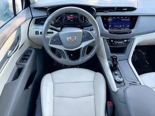 SUV Cadillac XT5 2022 Premium Luxury de 4 puertas