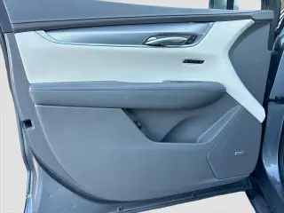 SUV Cadillac XT5 2022 Premium Luxury de 4 puertas