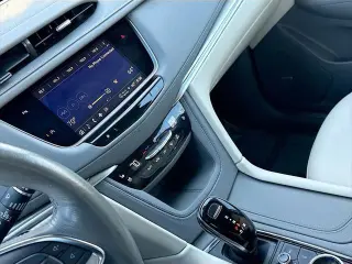 SUV Cadillac XT5 2022 Premium Luxury de 4 puertas