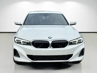 BMW Serie 3 2023 330i Sedán 4p.
