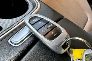 Hyundai SANTA FE 2023 SEL Crossover de 4 puertas