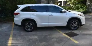 2017 Toyota Highlander LE SUV
