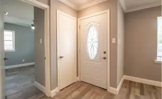 Beautiful hardwood floor home