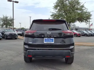 Nissan Rogue 2025 AWD SV 4dr Crossover