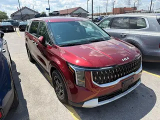 Kia Carnival 2025 LXS Mini-Van 4puertas