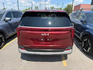 Kia Carnival 2025 LXS Mini-Van 4puertas