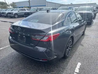 Toyota Camry 2026 XLE Sedán 4p