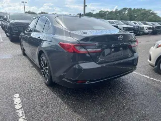 Toyota Camry 2026 XLE Sedán 4p