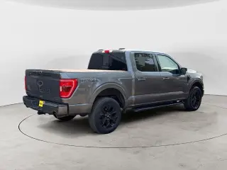 Ford F-150 2022 4x4 XLT 4p SuperCrew 5.5 ft. SB