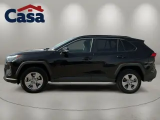 Toyota RAV4 2024 XLE 4dr SUV