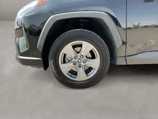 Toyota RAV4 2024 XLE 4dr SUV