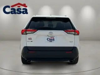 Toyota RAV4 2024 XLE 4dr SUV