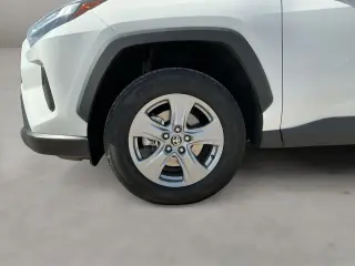 Toyota RAV4 2024 XLE 4dr SUV