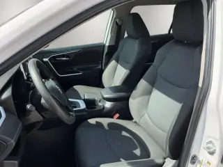 Toyota RAV4 2024 XLE 4dr SUV