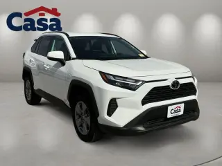 Toyota RAV4 2024 XLE 4dr SUV