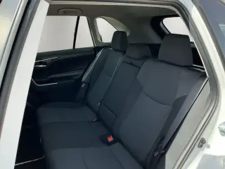 Toyota RAV4 2024 XLE 4dr SUV