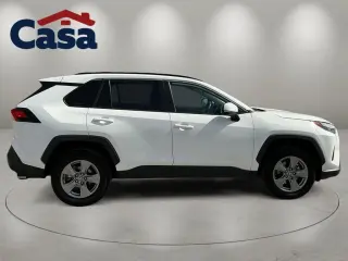 Toyota RAV4 2024 XLE 4dr SUV
