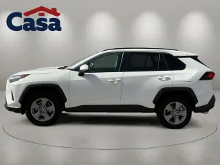 Toyota RAV4 2024 XLE 4dr SUV