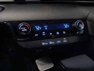 Hyundai ELANTRA 2026 SEL Sport 4dr Sedan