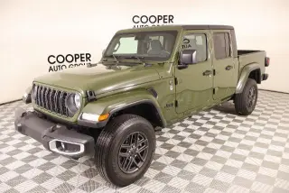 Jeep Gladiator 2024 4x4 Sport 4dr Crew Cab 5.0 ft. SB