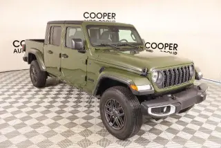 Jeep Gladiator 2024 4x4 Sport 4dr Crew Cab 5.0 ft. SB