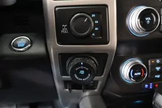 Ford F-150 2019 4x4 Platinum 4dr SuperCrew 5.5 ft. SB