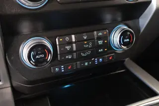 Ford F-150 2019 4x4 Platinum 4dr SuperCrew 5.5 ft. SB