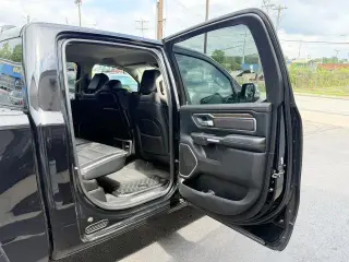 Ram 1500 2020 4x4 Laramie 4dr Crew Cab 5.6 ft. SB Pickup