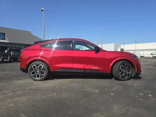 Ford Mustang Mach-E 2022 AWD GT 4dr SUV