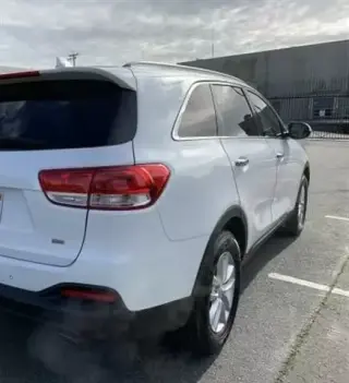 2016 Kia Sorento LX SUV