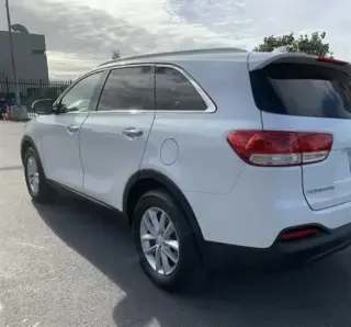 2016 Kia Sorento LX SUV