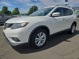 Nissan Rogue 2016 AWD SV 4dr Crossover