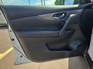Nissan Rogue 2016 AWD SV 4dr Crossover
